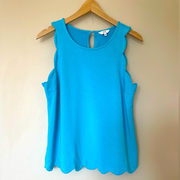 Crown & Ivy Vibrant Blue Scalloped Hem Tank Top Size Medium - Picture 2 of 8